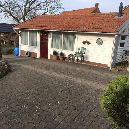 Chalet Or Apartment Nearby Roermond Outlet Stevensweert ภายนอก รูปภาพ