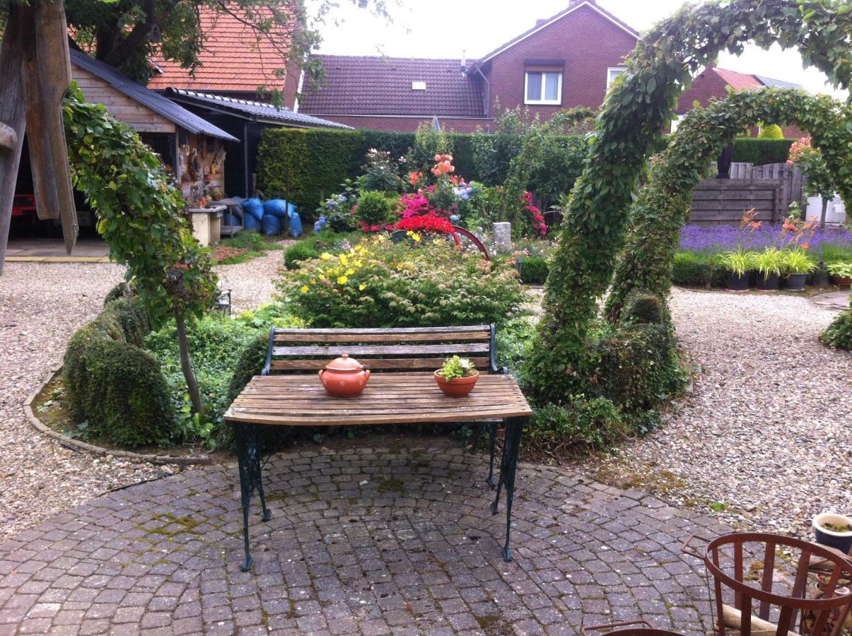 Chalet Or Apartment Nearby Roermond Outlet Stevensweert ภายนอก รูปภาพ
